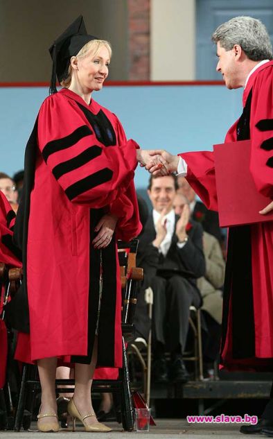 Джоан Роулинг стана доктор по литература