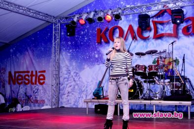 Лора Караджова пя на рождения си ден