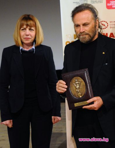 Фандъкова даде наградата на София на Франко Неро