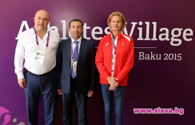 Министър Кралев се срещна с българските спортисти в Баку