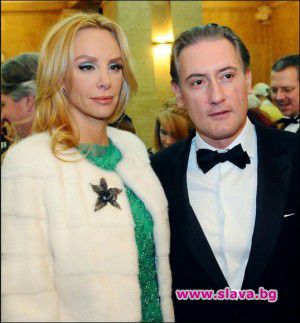 Жената на Домусчиев има дрехи за 3 млн