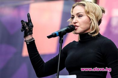 Мадона изнася концерт в страх от атентат