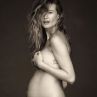 Адам Лавин сподели снимка на бременната Бехати
