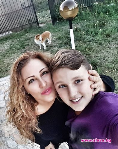 Попфолк певицата Рени остави големия си син Борис в пансион