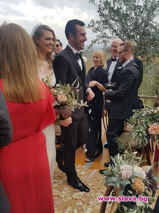 Супермоделът Кейт Ъптън 25 се венча за годеника си