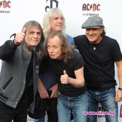 Австралийският китарист и съосновател на групата AC DC Малкълм Йънг е