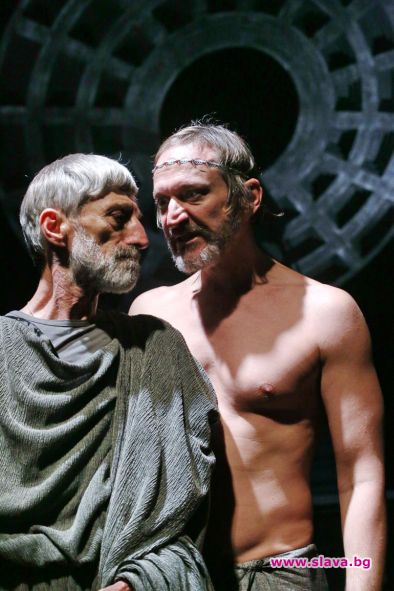 Две от най нашумелите премиерни заглавия на Народния театър Калигула