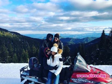 Диляна Попова качи Борил на ски