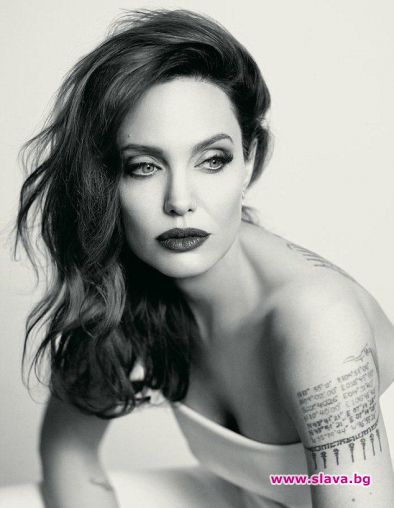 Актрисата Анджелина Джоли сподели откровено размислите си за остаряването. 42-годишната
