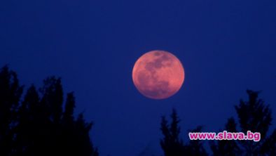 Любителите на луната имат причина да се радват Най дългото лунно