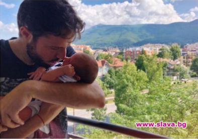Салпаров и д-р Стилянова показаха бебето