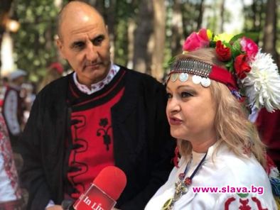 Цветан Цветанов който не пропуска Международния фестивал на фолклорната носия
