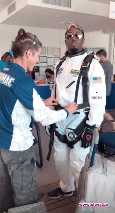 Рапърът Пи Диди си подари скок с парашут от самолет