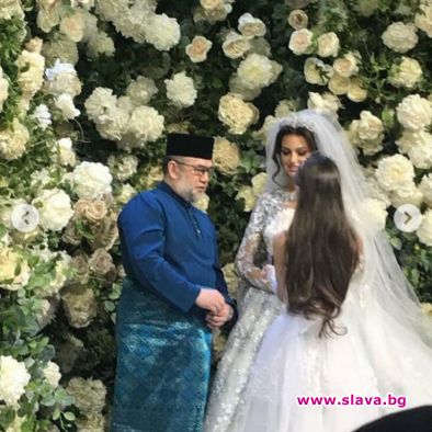 49 годишният крал на Малайзия се е оженил за 25 годишна бивша