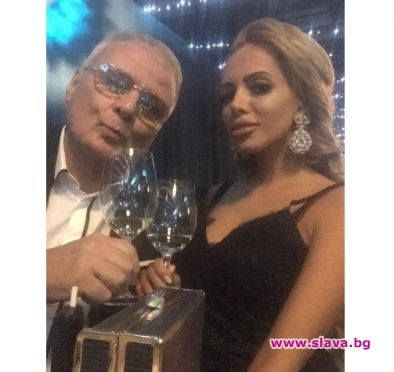 Бизнесменът Христо Сираков и тазгодишната носителка на титлата Мис Плеймейт