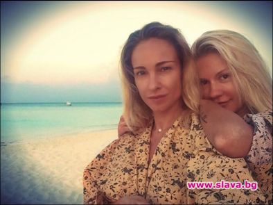 Алекс Раева и Мария Игнатова се отдадоха на семейна ваканция.