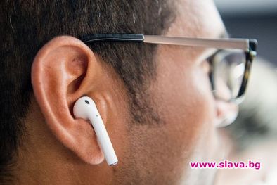 Безжичните слушалки AirPods на Apple изпращат електромагнитно поле през мозък.