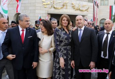 Президентът Румен Радев и съпругата му Десислава са на официално