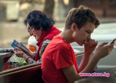 Шестият фестивал Фотофабрика се открива с изложбата People of Sofia