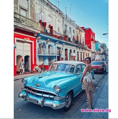 На заслужена ваканция в Куба се отдаде певицата Михаела Филева