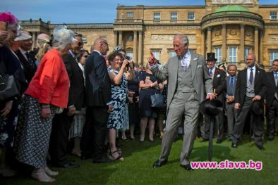 Британският престолонаследник принц Чарлз посети новородения си внук Арчи Харисън