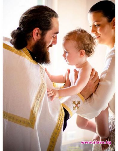 Ралица Паскалева кръсти сина си в Йерусалим