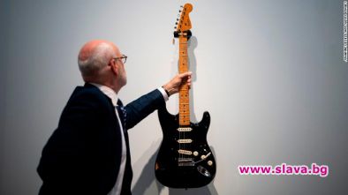 Дейвид Гилмор от Pink Floyd продаде 126 от китарите си