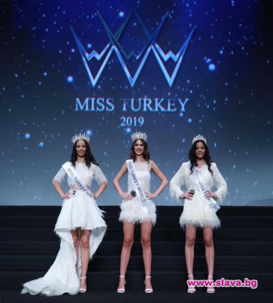 22-годишната Симай Расимоглу стана носителка на титлата „Мис Турция“ за