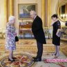Кралицата пита какво сме правили 39-те китайци