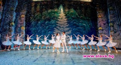Държавният балет на лед Санкт Петербург направи специален жест за