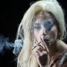 Лейди Гага спря цигарите