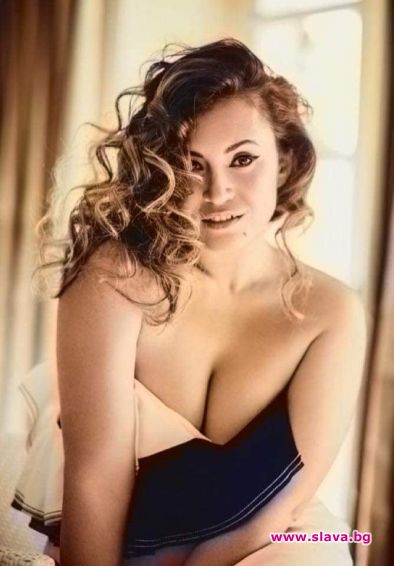 Оперната прима Соня Йончева пусна секси снимка в социалните медии.