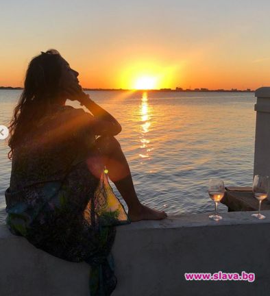 В слънчевия Маями разпуска Александра Тюркмен дъщеря на покойния