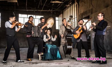 Ансамбълът за етно музика Barcelona Gipsy balKan Orchestra ще гостува