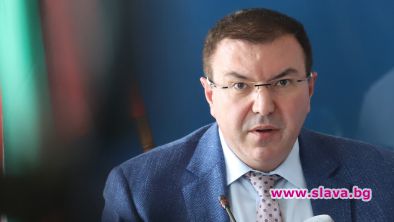 Журналистът Миролюба Бенатова попита здравния министър Ангелов със светска титла