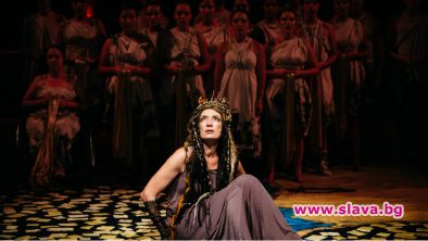 Театър Азарян ще отвори сцената си за четири последователни представления