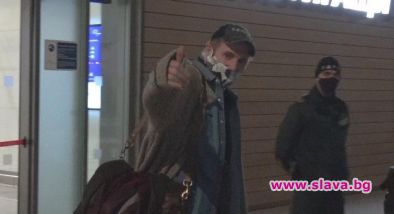 Холивудската мега звезда Лиъм Нийсън пристигна в България. Той е