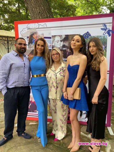 Дъщерята на Ивайла Бакалова отпразнува завършването на средното си образование