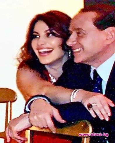 Дарина се обясни в любов на Берлускони