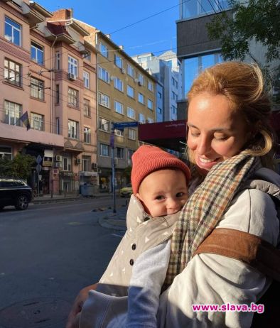 Актрисата Радина Кърджилова показа лицето на второто си детенце а