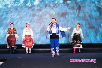 Младият певец Валентин Велчев пя на 100 те най красиви жени във