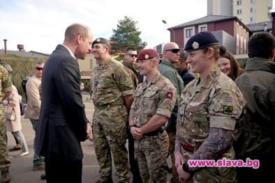 Британският принц Уилям посети британски военнослужещи разположени в Полша съобщават