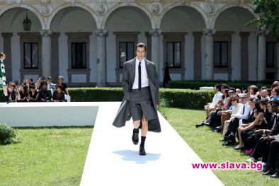 Италианска модна къща Valentino даде началото на дефилетата от Седмицата
