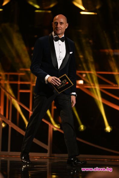Холивудската звезда Марк Стронг получи български подарък за 60 годишния си