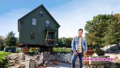 Джонатан Найт обича да реставрира исторически фермерски къщи в Нова