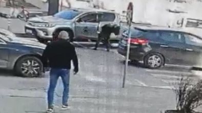 Чобанов едва се държал на краката си когато нападнал младия