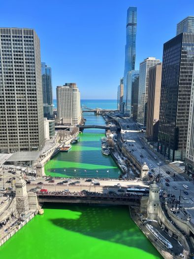 Зелена стана реката в Чикаго: Фото на деня