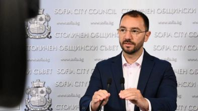 Искаме оставката на Васил Терзиев и на зам кмета Илиян