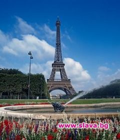 Парче от Айфеловата кула се продаде за 180 000 евро на търг