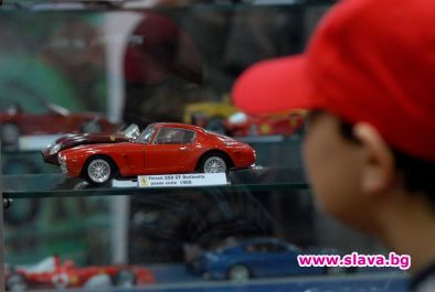 Ferrari окупира Sky City Mall